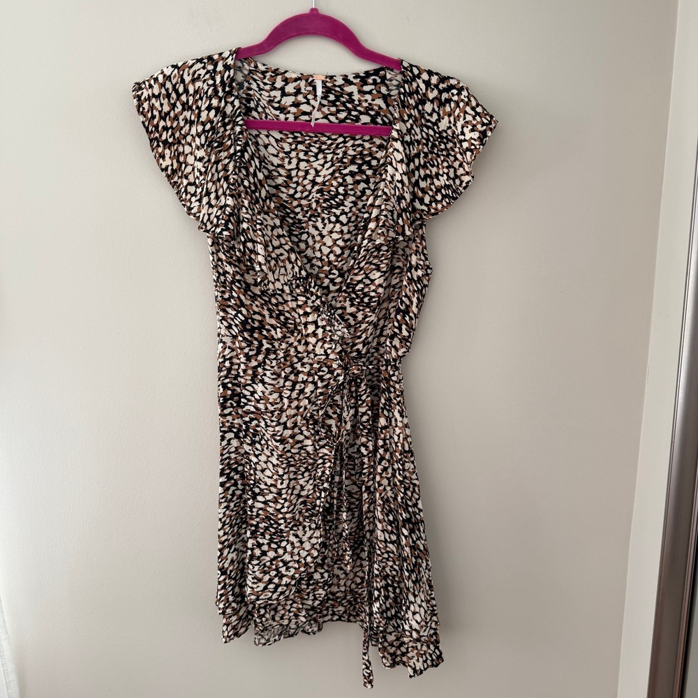 Free People Animal Print Wrap Mini Dress Flutter Sleeve Tie Waist - Picture 2 of 5